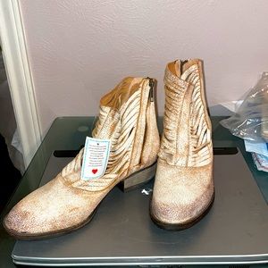 Sbccia Vintage collection booties